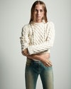 Haley Nichols @ IMG: pullover di cashmere intrecciato e jeans a sigaretta, Michael Kors Collection.