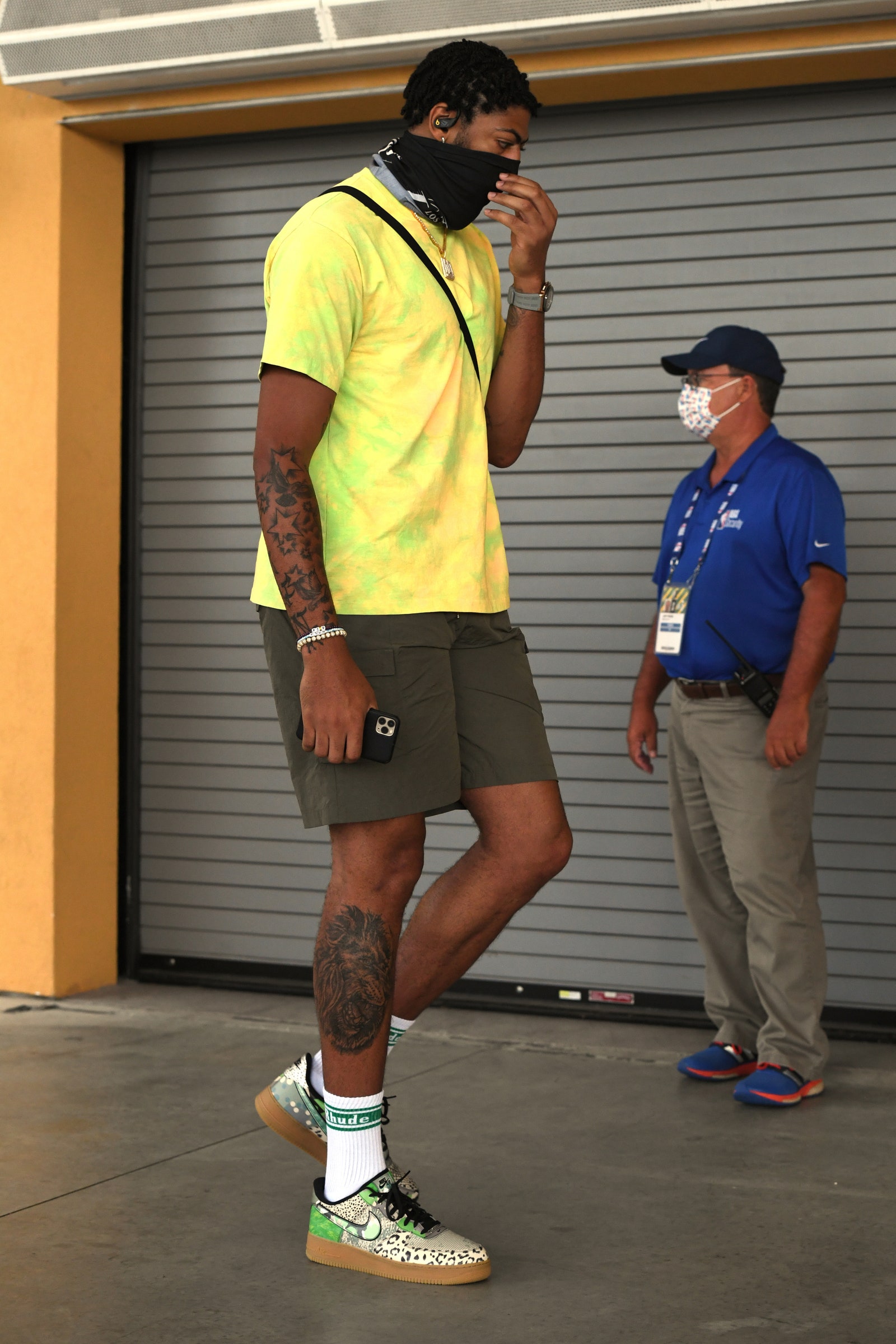 Anthony Davis of the Los Angeles Lakers arrives for the game