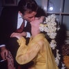 Liz Taylor, abito da sposa giallo per il matrimonio con Richard Burton