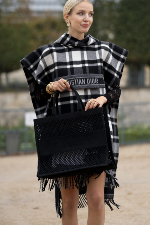 paris fashion week street style spring 2021