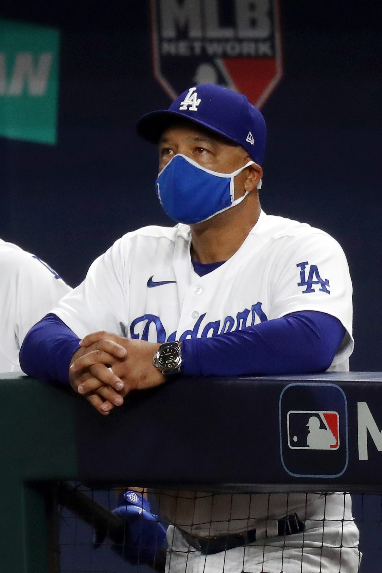 Dodger's manager Dave Roberts in the dugout