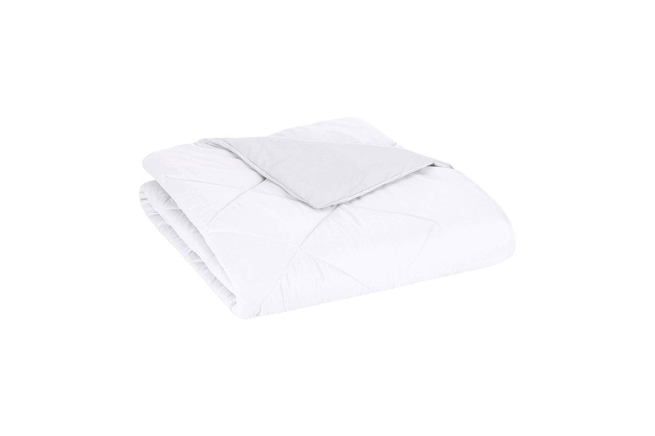 AmazonBasics Reversible Microfiber Comforter