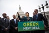 Alexandria Ocasio-Cortez, nota anche come AOC, politica democratica americana durante una conferenza sul Green New Deal