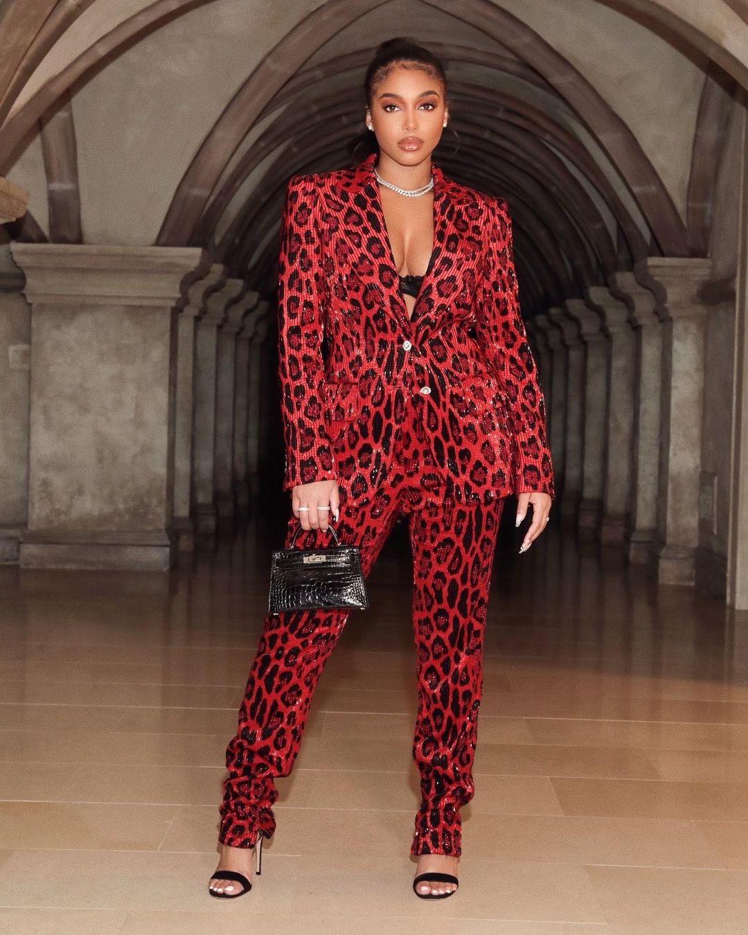 black-celebs-style-lori-harvey-2021-outfit