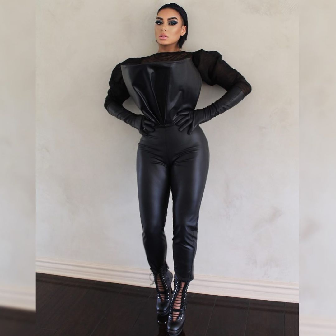 black-celebs-style-laura-govan-2021-outfit