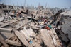 Il crollo dell'edificio del Rana Plaza a Savar, vicino a Dhaka, in Bangladesh, 24 aprile 2013.