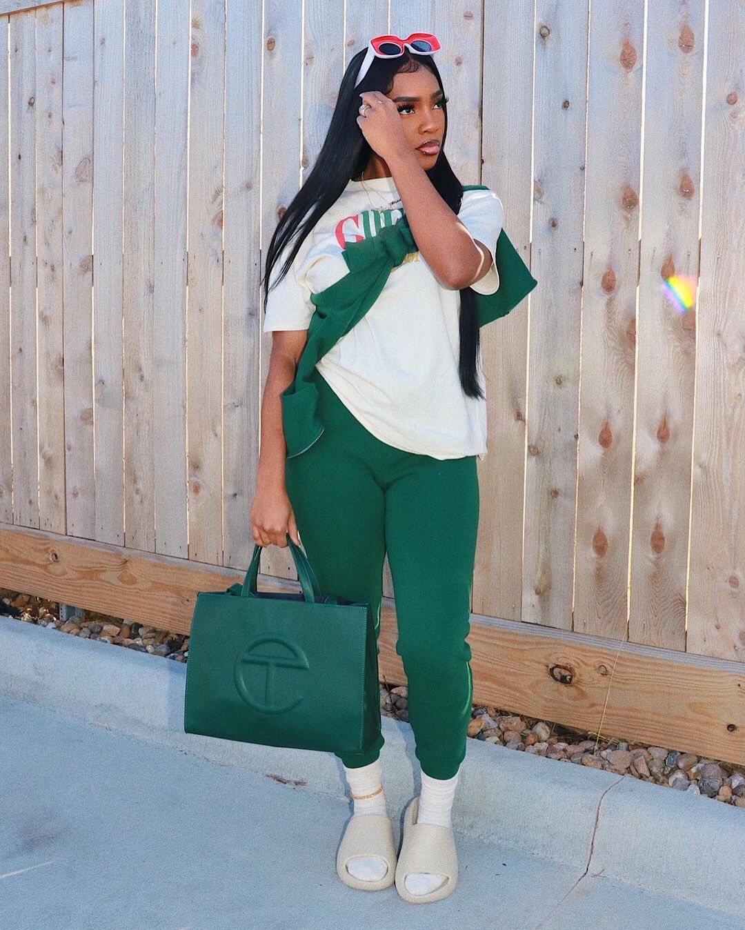 How to style green outfits