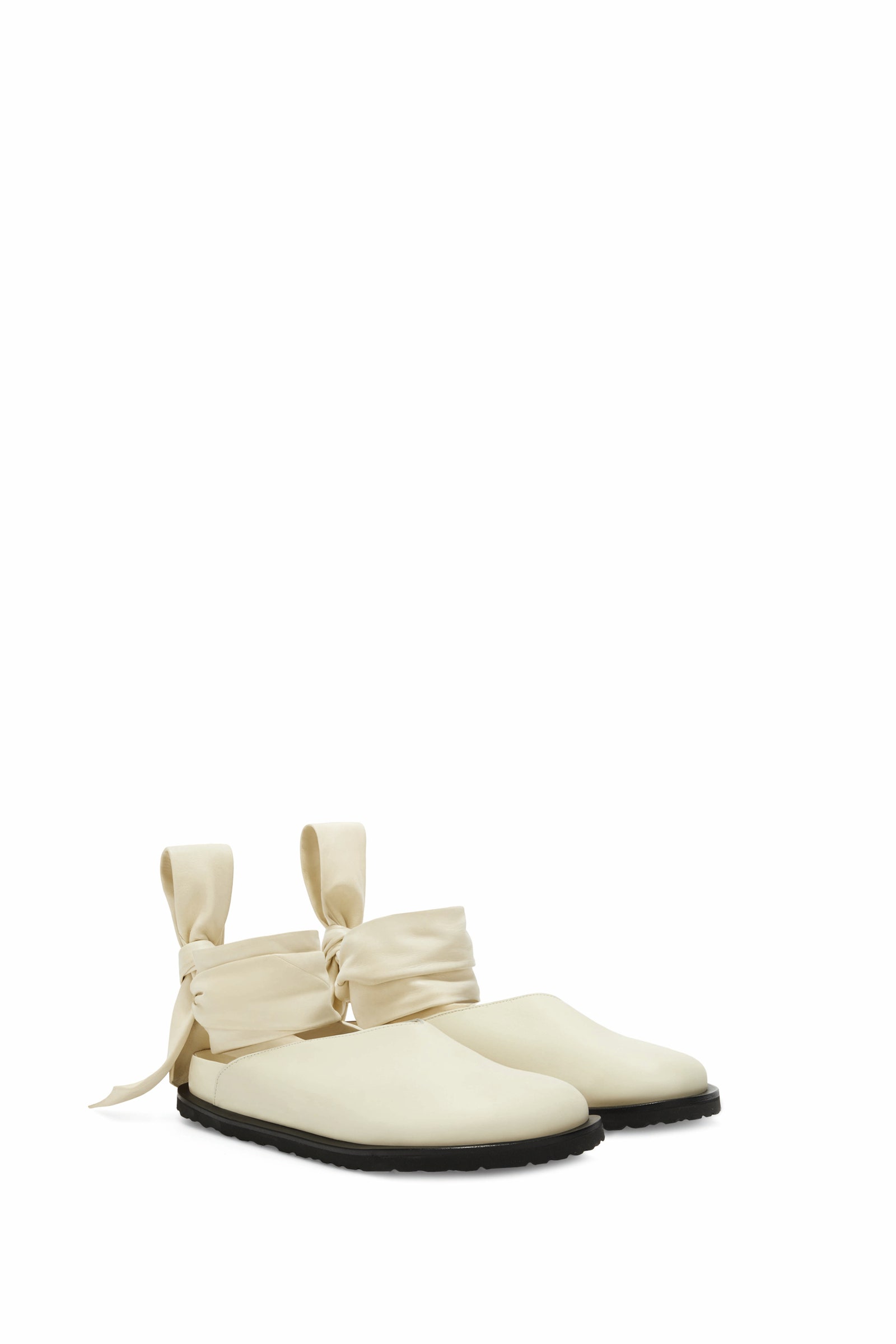 The Velan in cream.