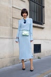 I migliori outfit street style con i bracciali alti cuff