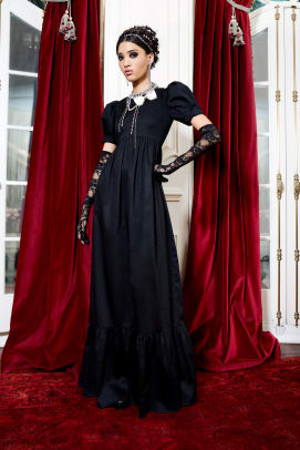 alice+olivia_Vogue_Fall21_25