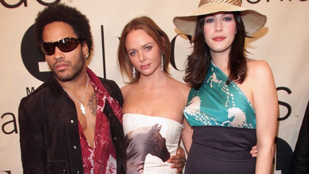 stella-mccartney-chloe-horse-print-dress-vh1-vogue-fashion-awards-2000