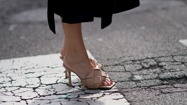 online-sales-nude-heels-july-9