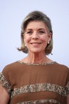 Caroline di Monaco con i capelli grigi