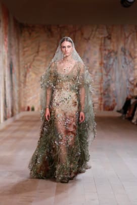 christian-dior-haute-couture-fall-2021-collection-76