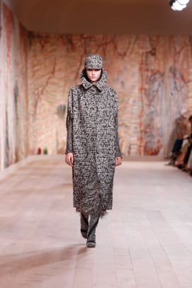 christian-dior-haute-couture-fall-2021-collection-2