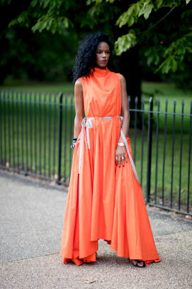 london-fashion-week-street-style-spring-2022-day-4-1