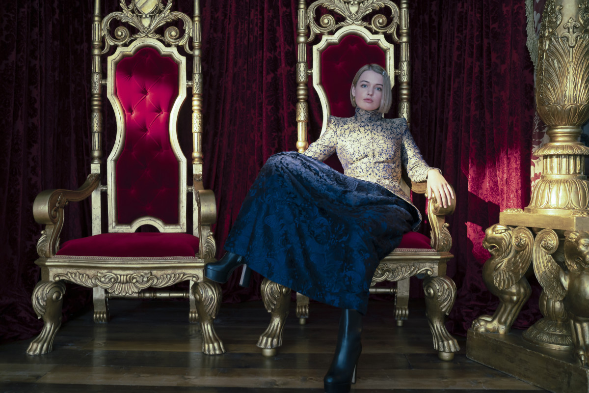 Princess Gwen (Tallulah Grieve).