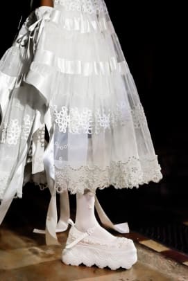 210920 Simone Rocha SS22 L01 Detail 0035_