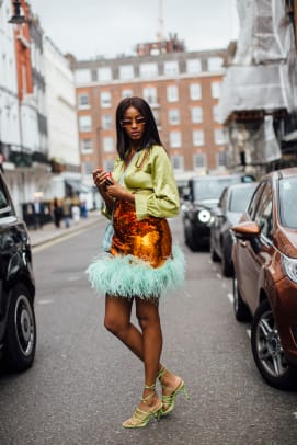london-fashion-week-spring-2022-street-style-day-4-32
