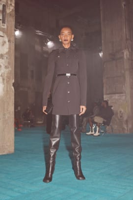 Bottega Veneta Salon 02 - Look 01