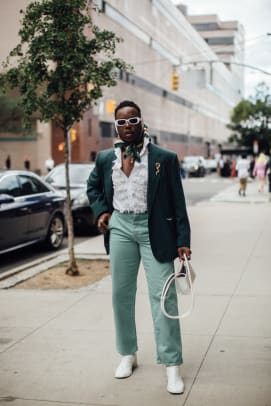 new-york-fashion-week-street-style-spring-2022-day-5-1