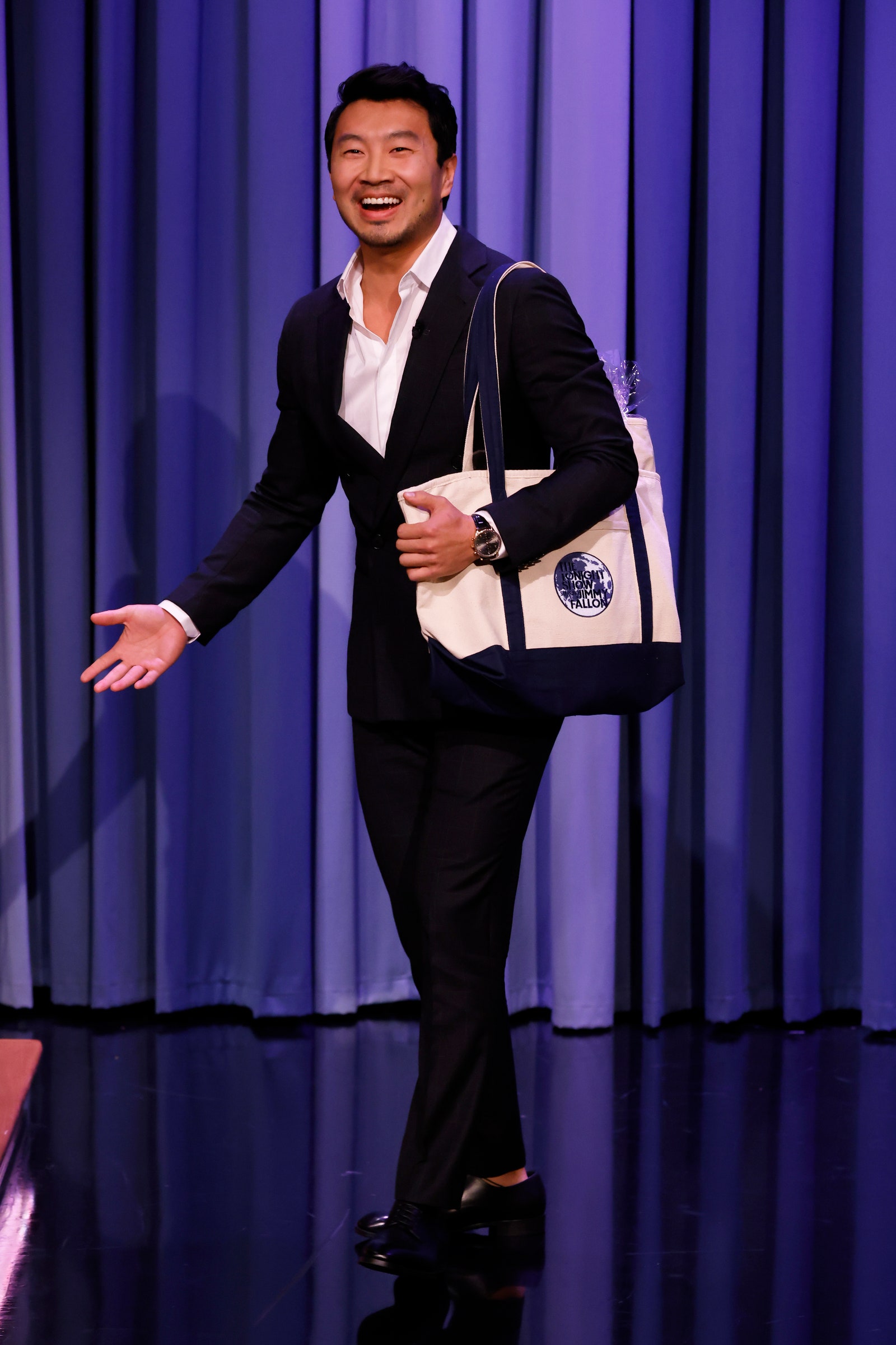 Ben Affleck Sure Cleans Up Nice