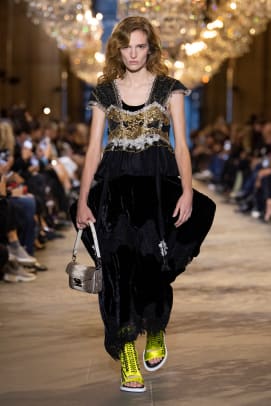 louis-vuitton-spring-2022-look-1