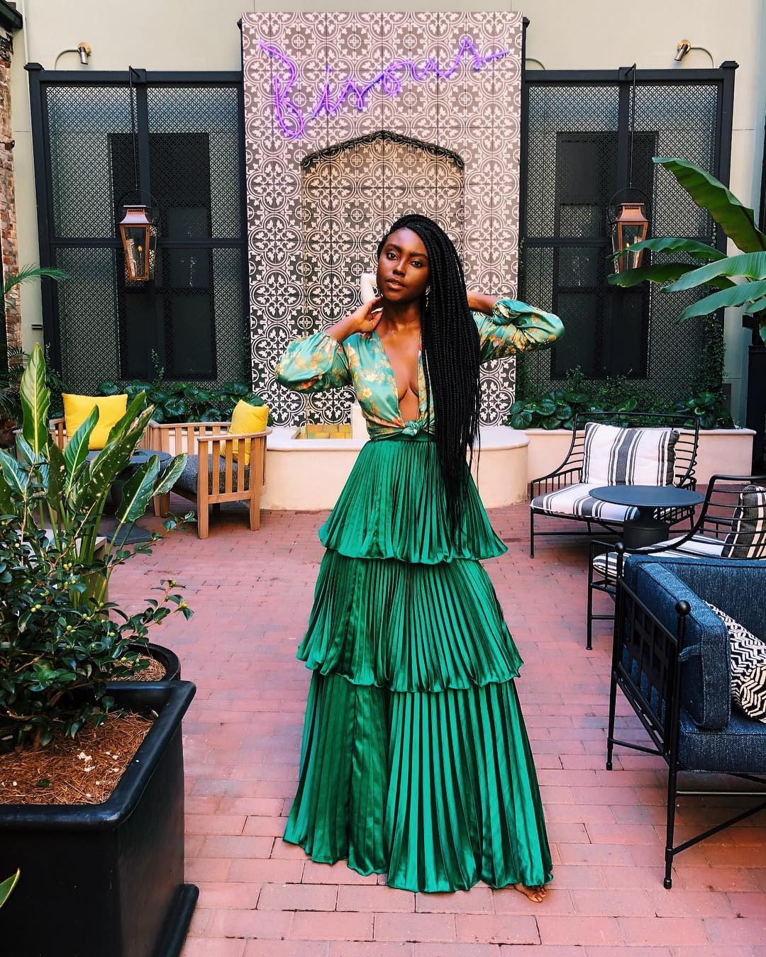 Gezelle-renée-fashionable-brown-skin-girl