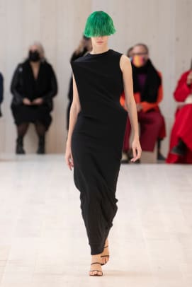 LOEWE_SS22_02_FRONT