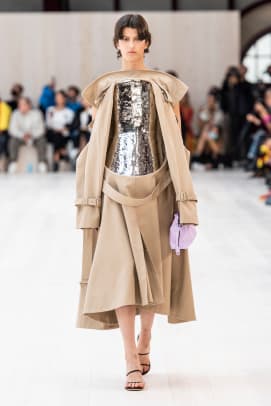 Loewe RS22 0105