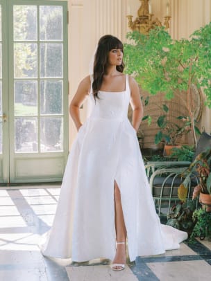 anne-barge-fall-2022-bridal-wedding-dress-square-neckline-brocade