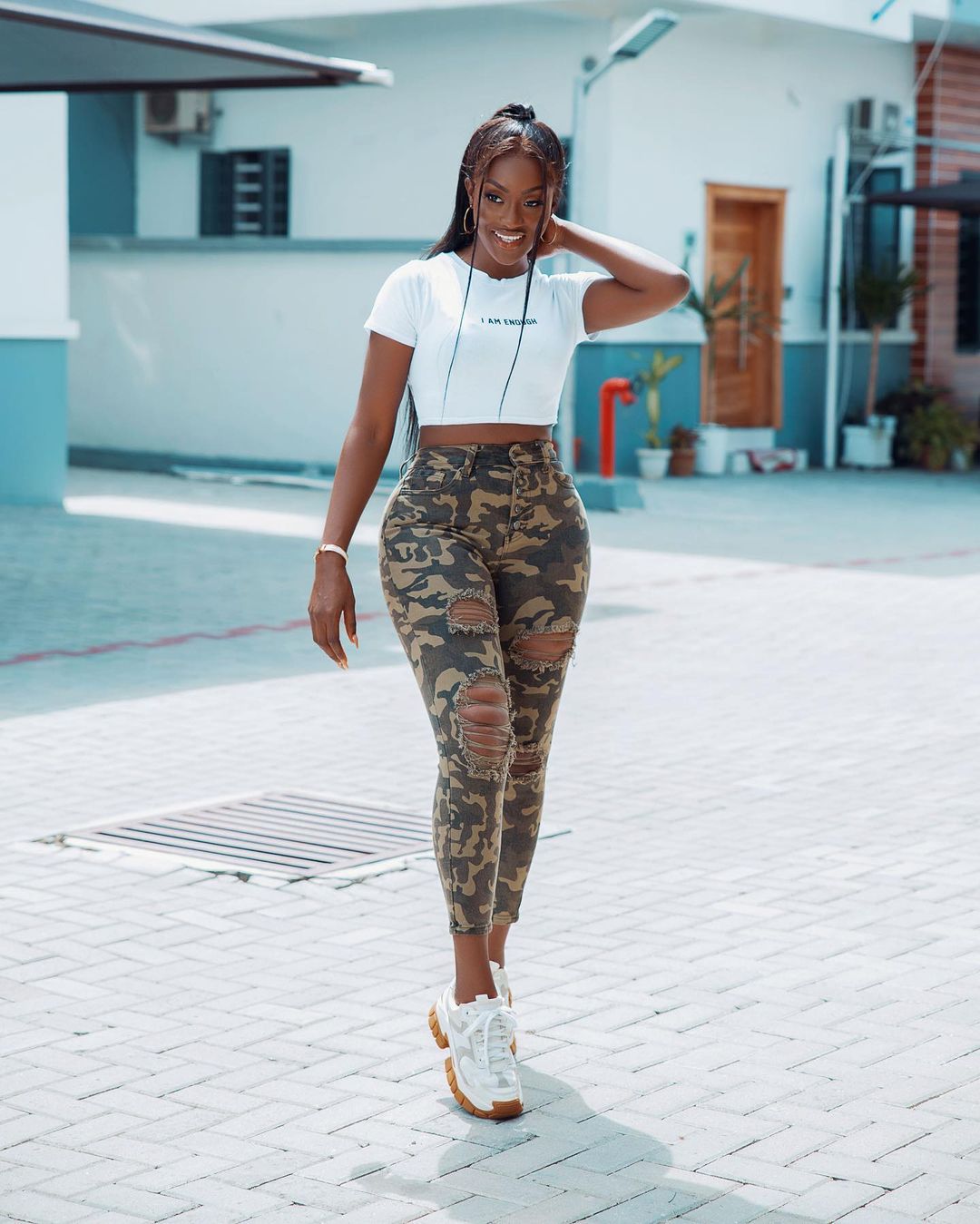 style-wear-chic-sporty-outfits
