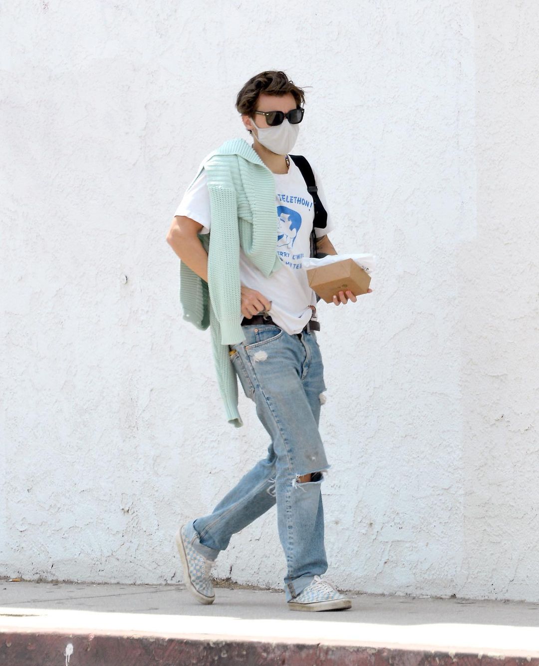 Harry Styles baggy jeans