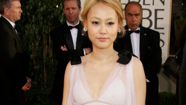 rinko-kikuchi-chanel-2007-golden-globes-lede