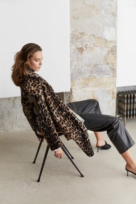 LOOK 7