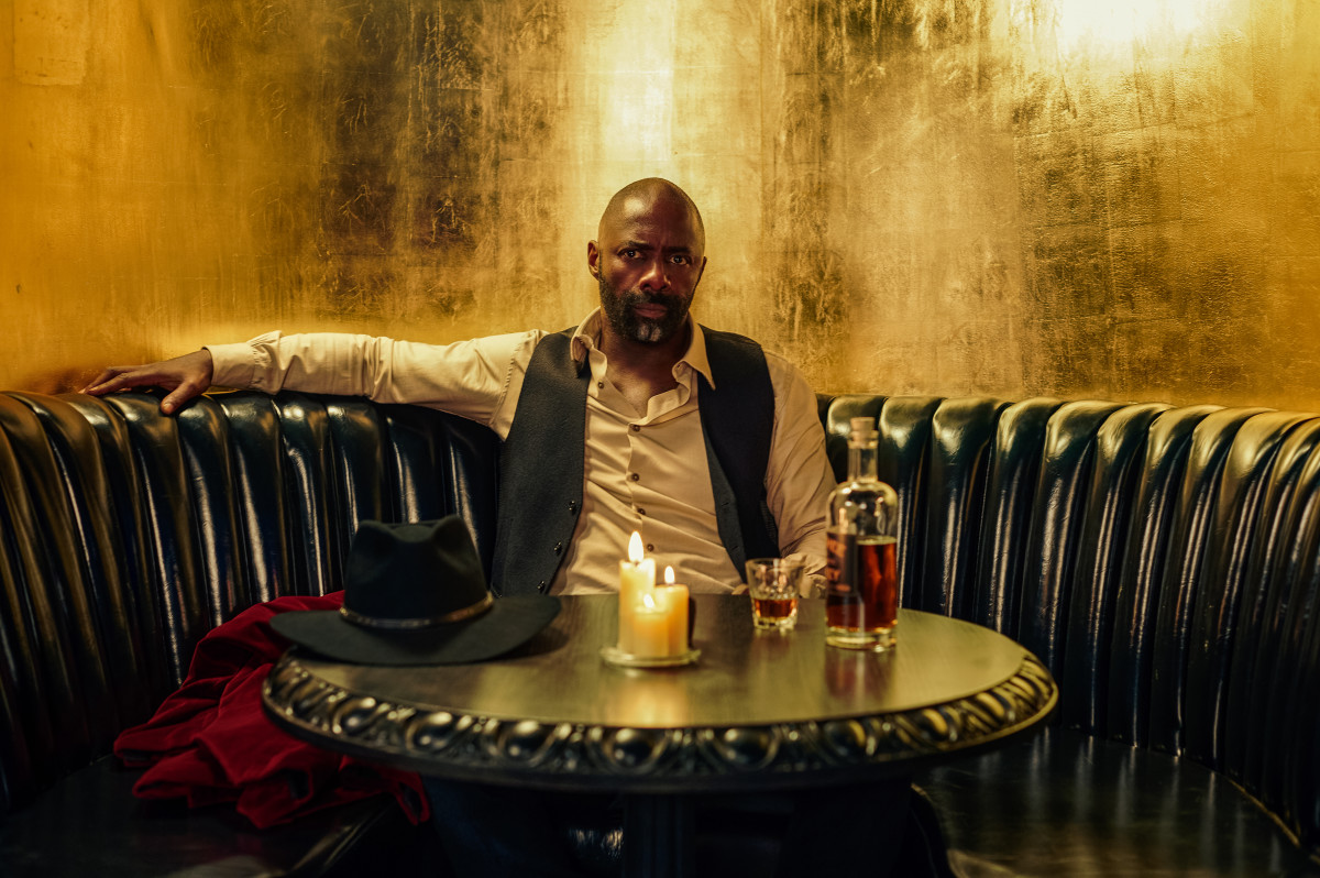 A relaxed Rufus in Ozwald Boateng.