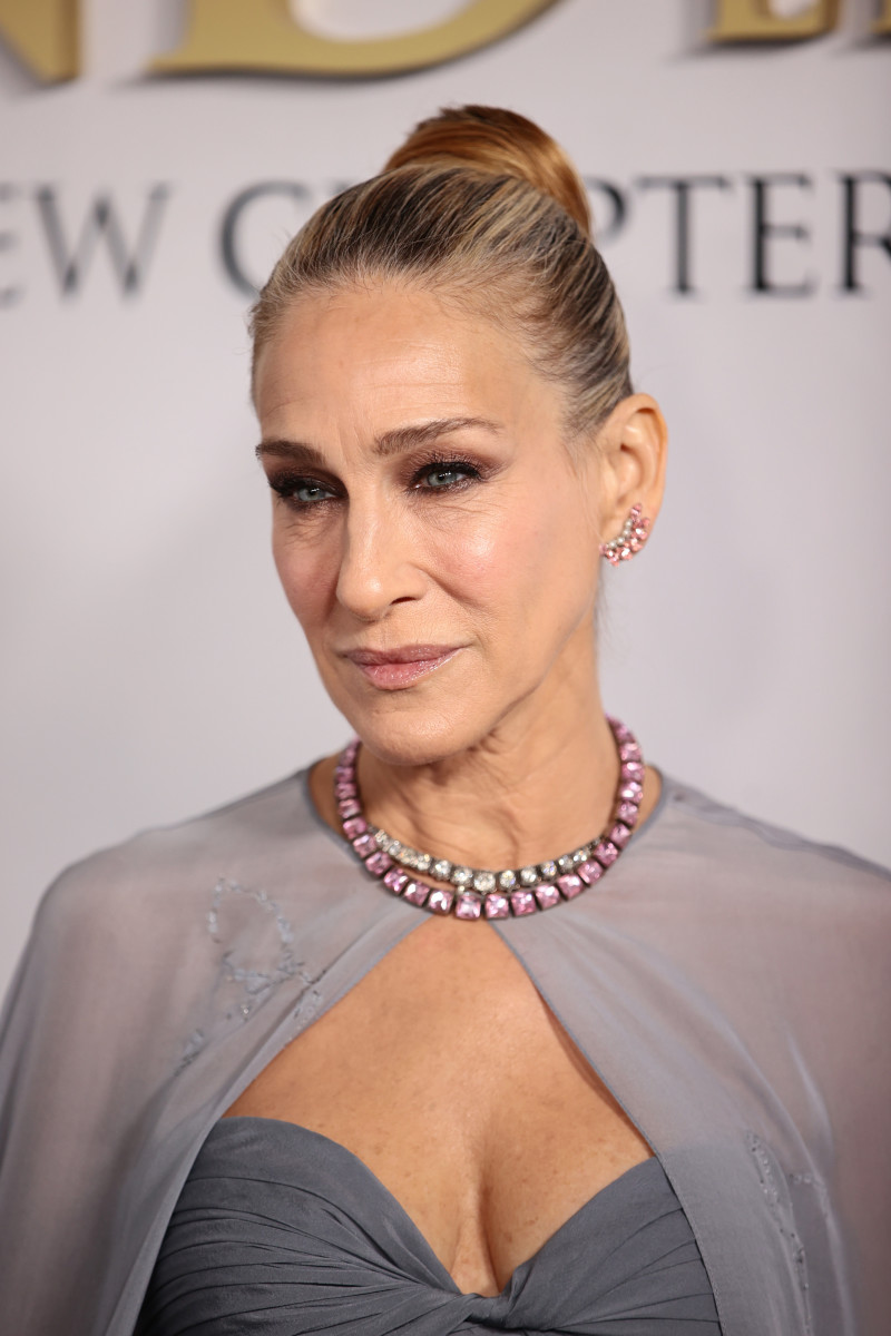 sarah-jessica-parker-oscar-de-la-renta-and-just-like-that-premiere-best-dressed-3