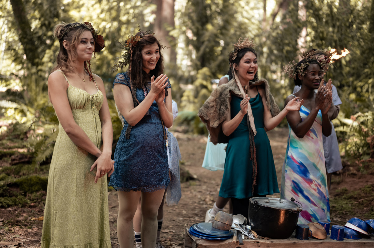 Jackie, Shauna, Mari (Alexa Barajas) and Akilah (Keeya King) dress up for Doomcoming.